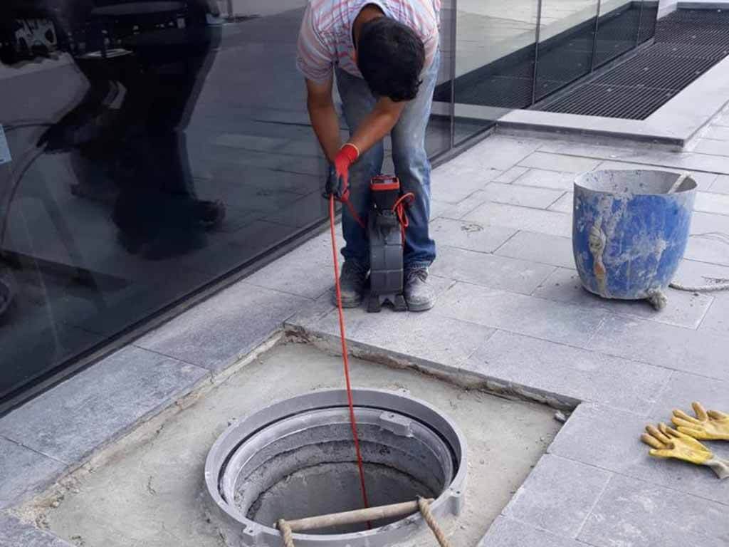 شركة تسليك مجاري بالرياض | شركة المتعهد